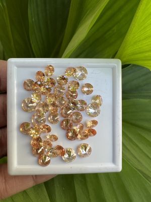 CZ เพชร CZ  เพชรรัสเซีย สีแชมเปญ ทรงกลม พลอย 1.70 ( มม )(100 เม็ด) BRILLIANTCHAMPANGE BROWN LIGHT American diamond stone (ROUND 1.70 MM  100 PIECES)