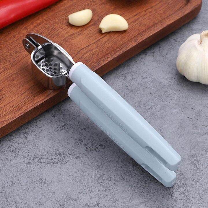 garlic-press-crusher-kitchen-aid-with-ergonomic-handle-for-beginners-and-professionals-safe-manual-press-grinding-tools