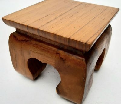 โต๊ะฐานรองพระ ขาสิงห์ ทรงสูง ขนาด 4x4 นิ้ว ทำด้วยไม้สักงาน Handmade สำหรับวางพระพุทธรูป