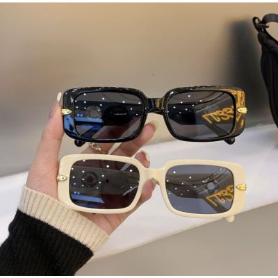 JB7🇹🇭 ส่งจากไทย NEW แว่นตาแฟชั่น แว่นตากันแดด ใบ Clover 4 แฉก สีทอง สัญลักษณ์แห่งความโชคดี แว่นเกาหลี Sunglasses (พร้อมส่ง) 9.9