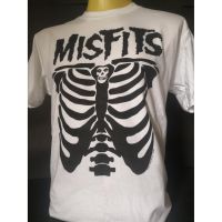 เสื้อวงนำเข้า Misfits Bones Skeleton The Clash Ramones Hardcore Punk Rock Horror Psychobilly Retro Style Vintage T-Shirt ทุกวัน สี