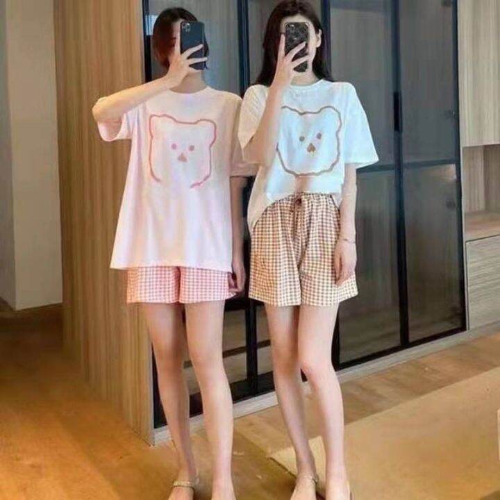 พร้อมส่ง-เซ็ตชุดนอนเสื้อรูปหมีและกางเกงขาสั้นลายสก๊อตน่ารัก-ผ้านิ่ม-ใส่สบาย-สไตล์เกาหลี