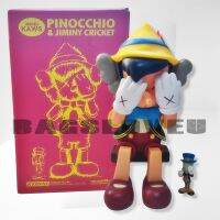 (สินค้าพร้อมส่ง ส่งด่วน ส่งฟรี) KAWS Pinocchio &amp; Jiminy Cricket โมเดลพิน็อกคิโอ ความสูง 27 ซม. &amp; คริกเก็ต ความสูง 5 ซม. วัสดุ Soft Viny