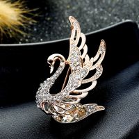 Exquisite Sparkling Zircon Swan Brooch Costume Jewelry Ladies Luxury Elegant Party Jewelry Gifts