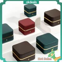 OKDEALS หนังพียู กล่องแหวนสี่เหลี่ยม ทองตัดขอบ กำมะหยี่ภายใน บรรจุภัณฑ์เครื่องประดับอัญมณี น้ำหนักเบามาก สง่างามเรียบหรู กล่องเก็บแหวน การหมั้นหมาย