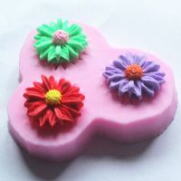 Tiny 3 holes DAISY SILICONE MOULD icing mold for  cake decorating Bread  Cake Cookie Accessories