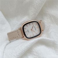 ins square retro Hong Kong style watch female student fashion middle and high school students niche light luxury high appearance versatile whitening