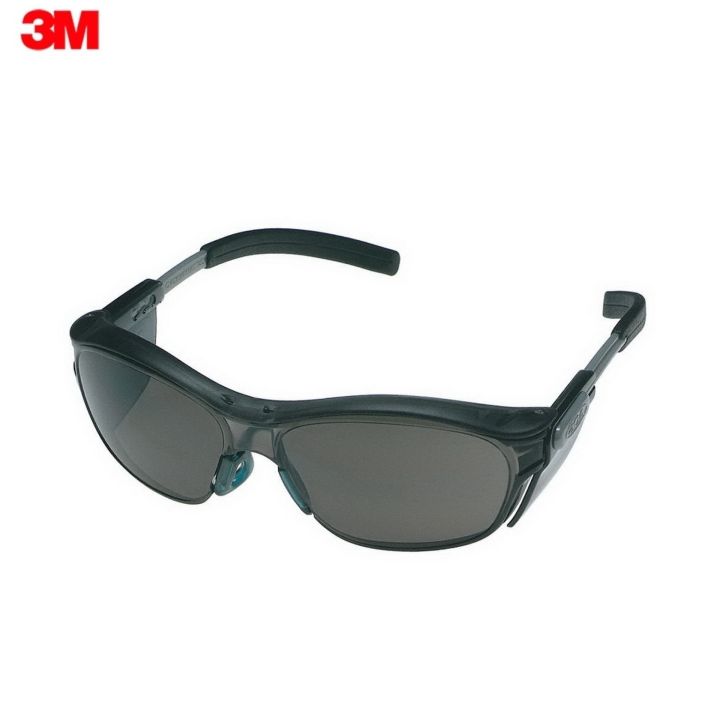 3M แว่นนิรภัย (แว่นเซฟตี้) Nuvo เลนส์ดำ 11412 Safety Eyewear Protection