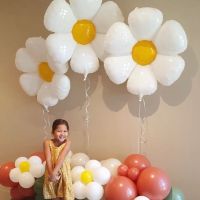 2pcs Smiley White Daisy Aluminum Film Balloon Flower Balloon Birthday Hot Photo Props Wedding Party Decoration Baby Shower Toys