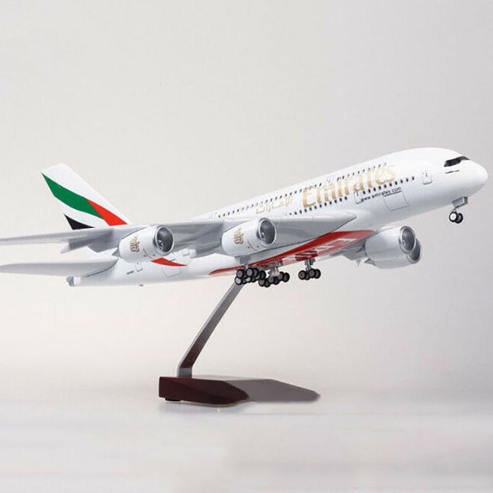 Mô Hình Máy Bay EMIRATES B777 AIRLINES EVERFLY 20CM giá tốt Tháng 8 2023   Mua ngay  Shopee Việt Nam