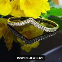 INSPIRE JEWELRY กำไลเพชรเรียงเม็ดครึ่งวง ทรงฟรีฟอร์มดีไซด์ ขนาดวงในกว้าง 5x5.5cm เปิดปิดง่าย งานเพชรCZ งานจิวเวลลี่ ราคาเบาๆ เพชรวิ้งเจิดจรัส งานอินเทรนแฟขั่นชั้นนำ ดีไซด์ทันสมัย งานเกรดพรีเมี่ยม งานปราณีตพร้อมกล่องกำมะหยี่