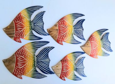 ชุดปลาผนัง (5 ตัว) ทำด้วยไม้สัก งานฝีมือ ลงสีสวยงาม เหมาะสำหรับตกแต่งบ้าน ร้านอาหาร