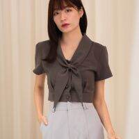 Mist of rain | Peanut Top Warm grey เสื้อครอป มีปกยาว ใส่แบบสอด Knot หรือปล่อยยาว