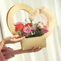 Romantic Packing Paper Box Heart Shape Flowers Boxes For Women Gift Basket Portable Bags Gift Wrapping Paper Love Flower Basket Gift Wrapping  Bags