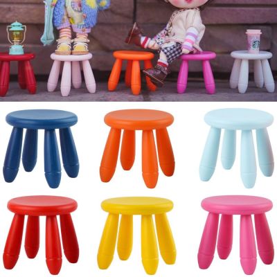OAK สเกล1:12 เก้าอี้บ้านตุ๊กตา สีสันสดใส พลาสติกทำจากพลาสติก เก้าอี้เล็กๆ ของขวัญสำหรับเด็ก แบบจำลองฉาก เฟอร์นิเจอร์ขนาดเล็กมาก ของเล่นสำหรับเด็ก