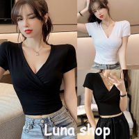 Luna shop?（พร้อมส่งจากกทม มาถึงใน 3-5 วัน）?เสื้อเกาะอก เปิดไหล่ เสื้อครอป ? เสื้อยืดแขนสั้นวินเทจเสื้อคอวีโชว์สะดือเซ็กซี่