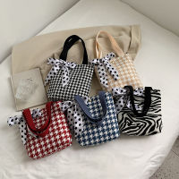 Korean Ins Hand Bag 2023 New Japanese Style Girl Versatile Canvas Fashion Hand Bag With Hand Gift Bag