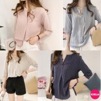 ?Korean Fashion?เสื้อแขนสามส่วน สไตล์เชิ้ต เสื้อเชิ้ตหญิง แต่งผ่าชายเสื้อ ลายริ้ว สวยๆ อกแต่งกระดุม มี 4 สี แฟชั่น