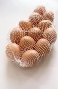 Túi Lưới 12 quả trứng gà bằng nhựa đồ chơi cho bé SIZE 4x3 cm