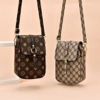 ◆ put bags of mobile female 2022 new fashionable joker multilayer one shoulder inclined bag mini phone packages