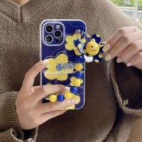 HF สำหรับ iPhone 7Plus 8Plus XR XSMax กรณีแฟชั่นสีฟ้ายิ้มดอกไม้จี้สำหรับ Iphone 11 12 Soft TPU PC ทนต่อแรงกระแทกฝาครอบโทรศัพท์