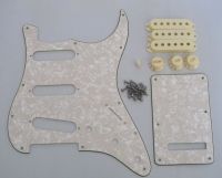 KR- Aged Pearl ST SSS Pickguard with Aged White Pickup Covers Knobs Tip