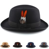 【Explosion umbrella】  ผู้ชายผู้หญิง Feather Band ผ้าขนสัตว์ผสม Homburg หมวกขนสัตว์ Fedora หมวก Trilby Sunhat Travel Party ปรับ UK M L US 7 1/8 7 3/8