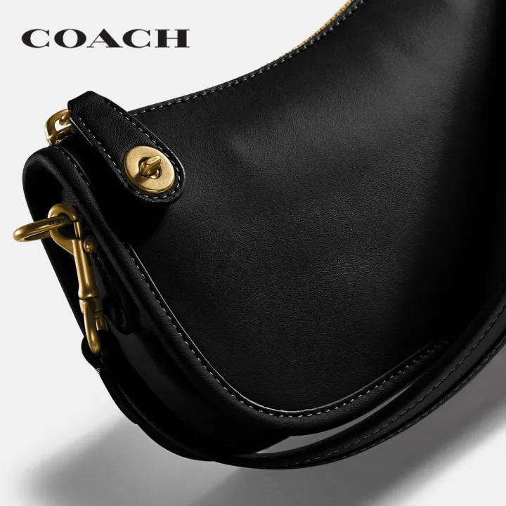 coach-กระเป๋าสะพายข้างผู้หญิงรุ่น-swinger-20-สีดำ-c2643-b4-bk