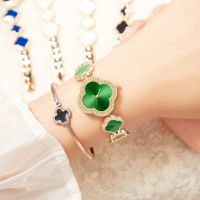 【July】 Explosive models of foreign trade light luxury fashion petal four-leaf clover quartz watch bracelet factory direct supply wholesale one drop shipping