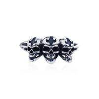 ake ake The Ultimate Skull Ring - Rebirth แหวนเงินแท้ 925 แกะมือขัดเงาลงดำ ลายหัวกระโหลกทั้งสามหัวเกิดใหม่ พร้อมสัญลักษณ์หัว Fierce-de-lis