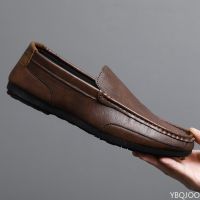 HOT★2022ฤดูใบไม้ผลิฤดูร้อนใหม่ Men Loafers รองเท้าสบายๆแบบสบายๆรองเท้าผู้ชาย Breathable รองเท้าแตะ Slip-On หนังนุ่มขับรถรองเท้า