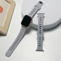 【July】 Suitable for apple watch silicone strap watch1-8 lightning buckle two-color light and breathable sports