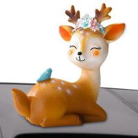 Cartoon Deer Statue Small Christmas Resin Reindeer Statue Miniature Animal Cake Topper Desktop Decorative Ornaments For Children