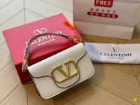 NOWDValentino~Fashionable Charm Chain Carrying Crossbody Bag