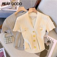 PEAR DODO เสื้อถักแขนสั้นคอวีสำหรับผู้หญิงกระดุมแถวเดียวเกาหลี