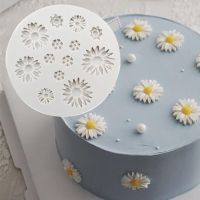 Mini Daisy 3D Flower Silicone Molds Fondant Craft Cake Candy Chocolate Sugarcraft Ice Pastry Baking Tool Mould M2597 Bread  Cake Cookie Accessories