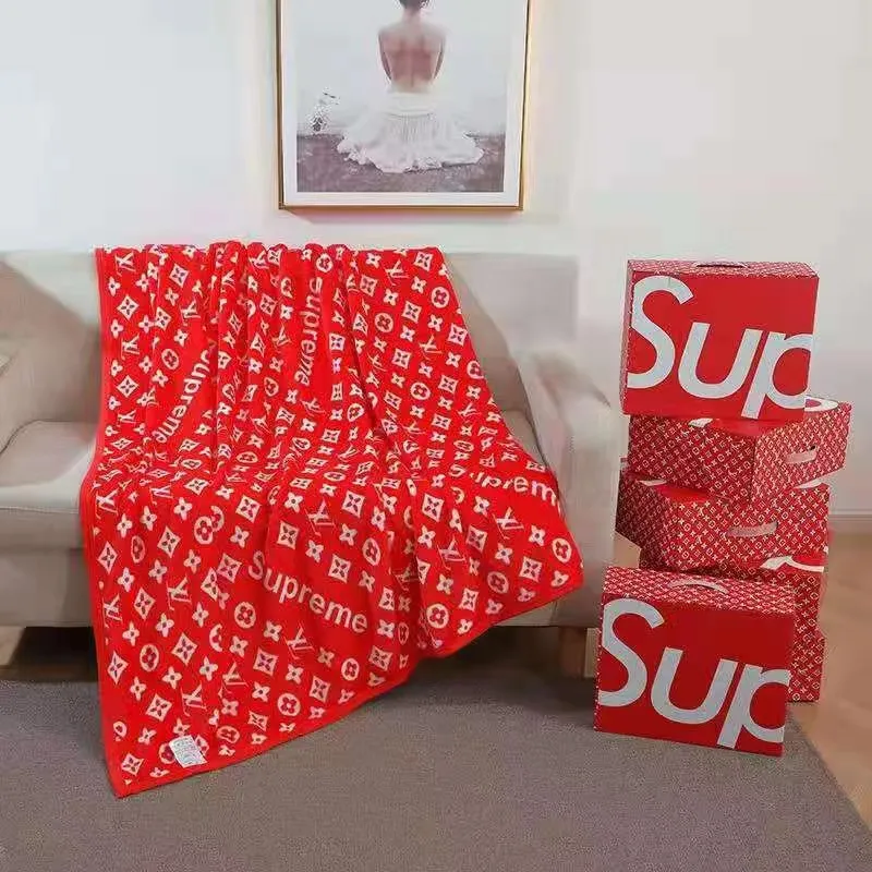Lv supreme blanket (red)
