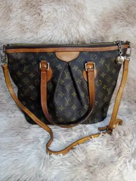 Shop Louis Vuitton Cross Body Bags For Women online