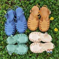 【พร้อมส่ง รองเท้าแตะเจลลี่กันลื่นสไตล์เกาหลี Gl8239