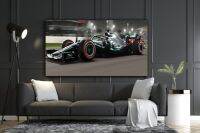 เครื่องตกแต่งฝาผนังแข่งรถ Lewis Hamilton พิมพ์ลายผนัง Mercedes ผ้าใบขนาดใหญ่ศิลปะบนผนังแข่งรถสูตร1ศิลปะบนผนัง F1รถเมอซีเดสของขวัญของมนุษย์ถ้ำ1ชิ้นกรอบไม้ด้านในหรือกรอบสีดำ (หรืออะลูมินัมอัลลอยสีดำ)