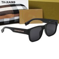 The new red sun for men and women type fashion Europe the united fan box uv protection sunglasses 4358