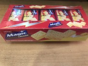 Bánh Magic Cracker Siêu Giòn Hai Lớp Kem Bơ Hộp 20 gói