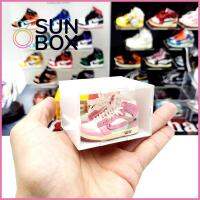 SUN BOX ผู้ชาย กล่องของขวัญ อุปกรณ์ตกแต่งรถยนต์ ของสะสม พวงกุญแจรองเท้า โมเดลรองเท้ามินิ Aj Sneaker Model รองเท้าสเตอริโอ