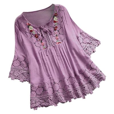 เสื้อเบลาส์ประดับลูกไม้สำหรับผู้หญิง,เสื้อเบลาส์ปักลายดอกไม้เสื้อคอวีสามส่วนเสื้อบลูซาวมูเจอร์ลำลองฤดูร้อน