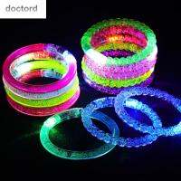 Docktord สายรัดข้อมือหลากสีอุปกรณ์ปาร์ตี้สร้อยข้อมือไฟแฟลช LED อิเล็กทรอนิกส์สายรัดข้อมือเรืองแสงในสีไฟแฟลช Led สร้อยข้อมือฟองแท่งไฟเรืองแสงแฟลช