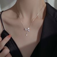 Bow Necklace for Womens New Popular Elegant and Elegant Style Clavicle Chain with Small Design Pendant