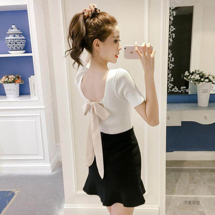 พร้อมส่ง-เสื้อแขนสั้น-backless-เสื้อเเขนสั้นคอกลม-เสื้อยืดมัดโบว์หลัง-เสื้อยืดเเฟชั่น-เสื้อยืดคอกลม