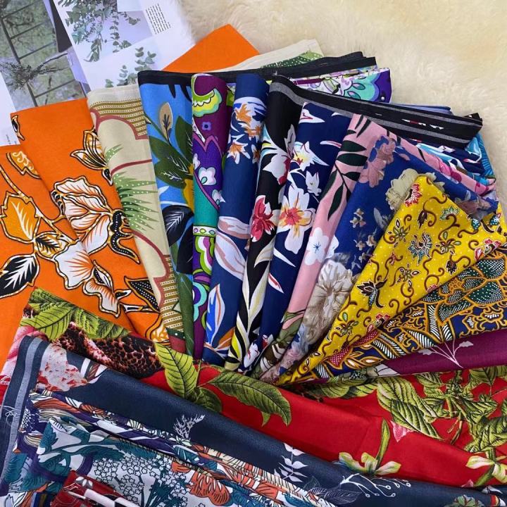 ผ้าถุงลายไทย-ผ้าถุงสำเร็จผ้าถุงคุณภาพดี-ผ้าบาติก-batik-กว้าง-2-เมตร-เย็บเรียบร้อย-ลายใหม่ที่สุด-ผ้าถุง-ผ้าถุงลายสวยๆ-ชุดผ้าไทย