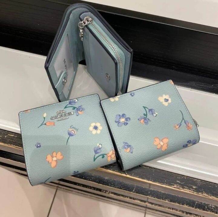 Original Coach C8703 Snap Wallet With Mystical Floral Print Light