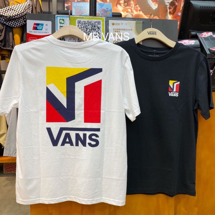 vans-เสื้อยืดแขนสั้นคอวีลําลองสีดําและสีขาวสําหรับผู้ชาย-vn0a54k8blk-vn0a54k8wh